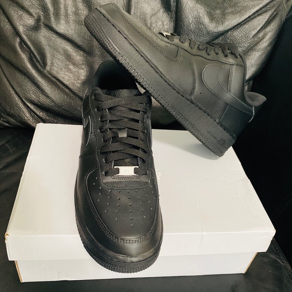 air force 1 black size 10